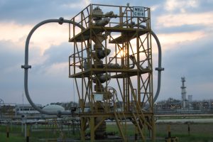 Kepala sumur gas Christmas Tree disemua Cluster